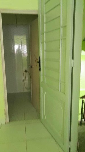 cho thuê nhà riêng, đầu đường nguyễn trongj trí, đối diện bx miền tây