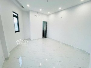 gần tttm quận 8 căn góc xe hơi ngủ nhà 4 tầng 6pn chỉ nhỉnh 8tỏi