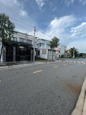 cho thuê nhà riêng để ở, tại đường vành đai 4, thới hòa, bến cát, bình dương