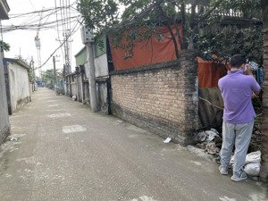 chính chủ cần bán lô đất 100m2, mt 6.4m, nở hậu, ngõ thông, sđcc tại phú thượng, tây hồ