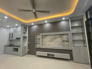 bán nhà riêng tại đại mỗ, 7,35 tỷ, 40 m2, 3pn, 4wc, 5 tầng, nội thất đầy đủ