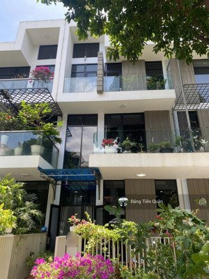 nhà 3 tầng compound cát lái - đường 12m, full nội thất - ở ngay hoặc mở văn phòng - giá chỉ 10.2 tỷ