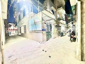 bán nhà phú diễn nam từ liêm dt 55m x c4 x mt 4,6m giá 12,6 tỷ có thương lượng