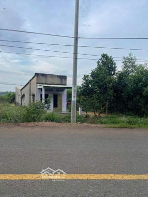 ngộp nặng! bán gấp lô 2 mặt tiền tập đoàn 7 giá rẻ nhất khu