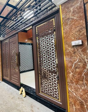 đống đa - 7 tầng thang máy - ngõ thông - 2 thoáng view hồ giá chỉ nhỉnh 13 tỷ