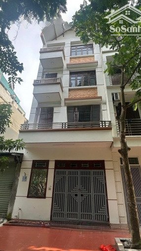 chính chủ cần bán nhà mặt hồ phố trung kính. dt: 86m2 x 4t. mt: 4,3m