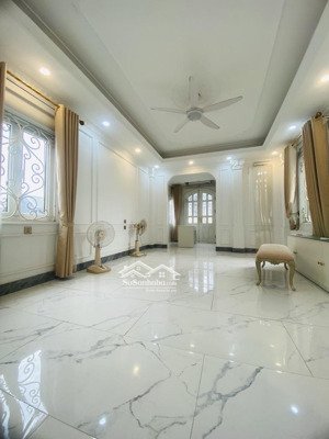 vị trí 30m ra ô tô nhà đẹp hoàn hảo đến khó tin