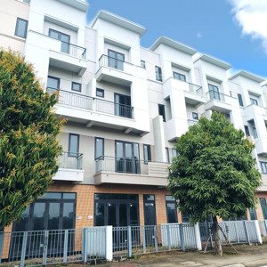 hàng siêu hiếm! căn shophouse 100m2 hướng đông, nằm ngay dự án chung cư, thuộc dự án centa diamond