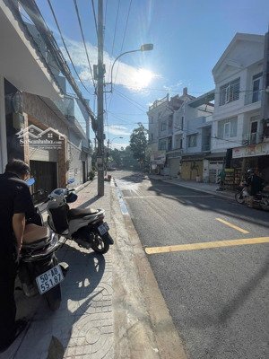 cho thuê nhà phố tại huỳnh thị đồng, nhà bè, 4 tầng, 4wc chỉ 16 triệu vào ở liền.lh: 