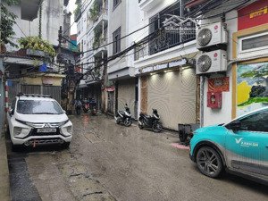 8.6 tỷ cho một căn nhà 33m2 vị trí siêu đẹp ngõ thông ô tô tránh ngay võ thị sáu cv tuổi trẻ