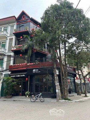 bán nhà mặt phố cầu giấy - phân lô - lô góc - thoáng vĩnh viễn - 3 mặt tiền