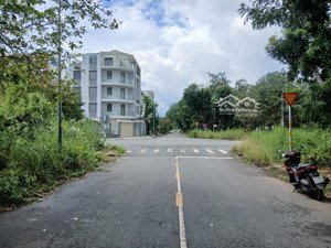 bán 3 lô góc hai mặt tiền tại kdc cát lái, vị trí đắc địa, giá đầu tư