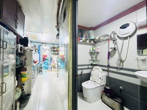 mặt tiền đường 10m, công nhận 61m2, 2 tầng, chỉ 6tỷ, view đẹp, kinh doanh và dòng tiền tốt