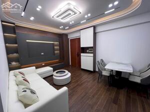 Bán căn hộ chung cư KĐT Ngoại Giao Đoàn 3pn 2vs nhà sửa đẹp sẵn nội thất giá 8,7 tỷ có TL