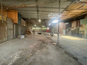 cho thuê 360m kho xưởng sản xuất - vị trí nằm trên đường phạm hữu lầu (cách phú mỹ hưng 1km)