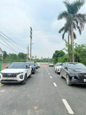 chính chủ cần bán lô đất 105m2 mt 6m vị trí đắc địa gần đhqg, tđc bắc phú cát, dự án metro city