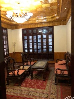 phân lô oto vào nhà lô góc hoàng cầu- hào nam. 83m 5 tầng mt 7,2 m hơn 21 tỷ. lh: 