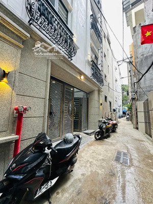 nhà 7 tầng phú diễn-bắc từ liêm-dòng tiền-thang máy-pccc-ngõ kinh doanh-gần trường đh-thuê cao