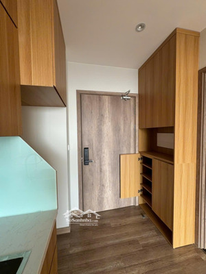 bán căn 2 ngủ toà l1 landmark tầng đẹp giá 5.45 tỷ bao phí lh 