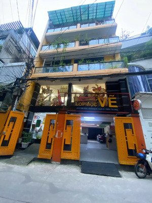 bán gấp nhà hxh tại trần phú, quận 5, tp.hcm, 32 tỷ vnd, dt: 8 x 20m( 150m2 ) 6 tầng thang máy