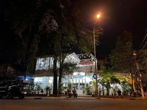 bán gấp lô góc 2 mặt tiền phạm ngũ lão vị trí kinh doanh 275m2 thổ cư 118m đang thu nhập tháng 12tr