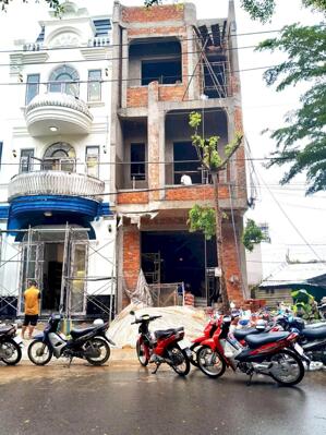 Bán Nhà 1 Trệt 2 Lầu đường Xuân Hồng - Cách Bệnh viện Nhi 300m, P.Long Tuyền