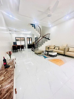 cho thuê nhà riêng tại the empire vinhomes ocean park 2 giá chỉ từ 8tr