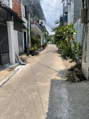 Nhà 1 trệt 1 lầu, hẻm thông xe hơi 106 Man Thiện với 385, Tăng Nhơn Phú A, Q9, CN 40m²/3.6 tỷ.