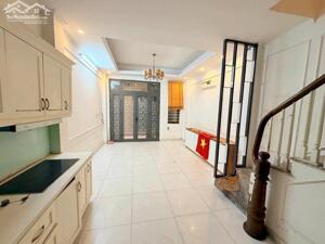 NHÀ THỤY KHUÊ 33m2 x 6 tầng – NGÕ THÔNG VÕNG THỊ – 70M RA HỒ TÂY – NHÀ ĐẸP, SỔ NỞ HẬU