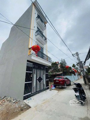 nhà 4tx73m2 phượng đồng - phụng châu 500m ra đại học tdtt cách bến xe yên nghĩa 4km giá chỉ 4,2 tỷ