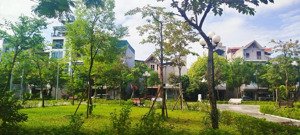 tdc giang biên view vườn hoa cực hiếm,duy nhất 1 căn, giá tốt