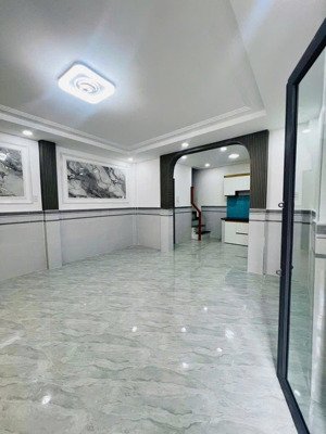 chính chủ gửi bán căn nhà ngay đường trương thị hoa, tân thới hiệp, quận 12