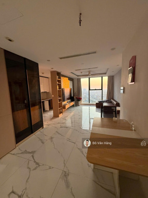 bán căn góc 3 ngủ sunshine city full nội thất tầng cao giá 11 tỷ- sổ đỏ sang tên