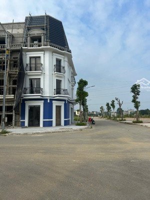 chính chủ cần bán lô liền kề lk04.09 aqua garden hòa bình