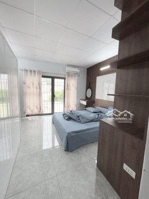 bán nhà hoàng mai, lô góc ô tô đỗ cổng, ở ngay