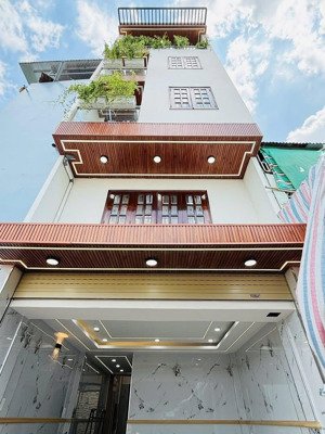 bán nhà riêng tại bùi thị xuân, 6 tỷ, 58m2, 6pn, 6wc, q1, hcm