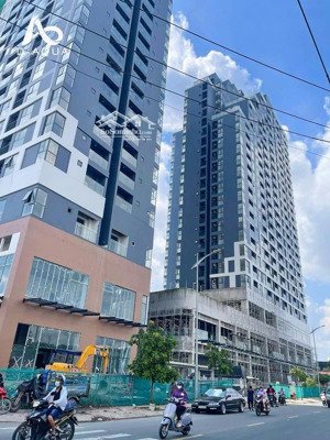 shophouse d aqua, bến bình đông, q 8 , giá 61 tr / m2. lh booking oanh.