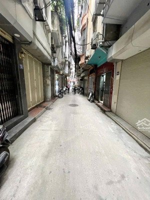 giảm nửa tỷ! phố thái thịnh, full nội thất, gần oto -3 gác đua, 2 thoáng, 38m2-5t ở ngay