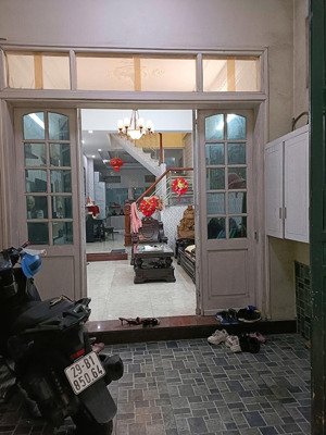 gần phố minh khai nhà dân 2 thoáng ngõ ba gác tránh 49m x4t sổ cc có tl