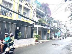 bán nhà gần ga metro bảy hiền , 120m2 , 3 tầng , 4pn , đường 8m ,ngay lạc long quân ,15 tỷ nhỉnh