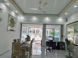 cho thuê nhà phố mt đường 14 kdc lovera park khang điền tiện kinh doanh giá 13,5tr/tháng