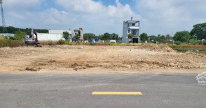 cách chợ việt kiều 800m bán nhanh lô đất thổ cư 175m2 giá 1 tỷ 150tr