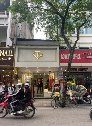 cho thuê nhà mặt phố bùi thị xuân, dt 50m2, mặt tiền 6m, giá thuê siêu rẻ gần ngã tư