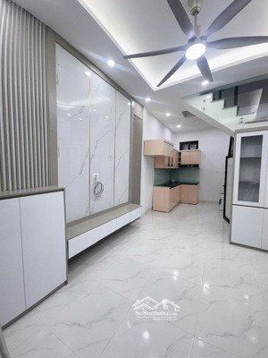 phố tây sơn, đống đa. nhà đẹp 4 tầng x 25m2, full nội thất giá 5.95 tỷ