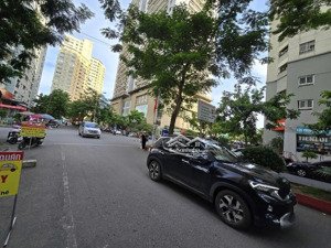 bán gấp nhà 5 tầng kđt văn khê bao giá rẻ nhất thị trường 85m2, mặt tiền 5m2 lh:0927113868