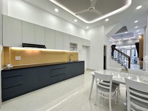 bán nhà đẹp đối diện cityland trần thị nghỉ, 3 tầng mới, 4pn, trung tâm tiện ích gò vấp