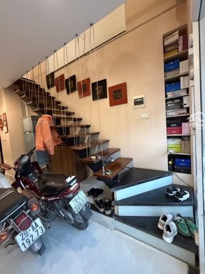 nhà 2 mặt thoáng phố hoa lâm - long biên - gần đường lớn, tiết kiệm 20 phút di chuyển mỗi ngày