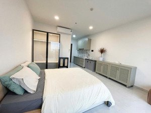 cho thuê cc sky center, 11 triệu, 38m2, 1pn, 1wc, nội thất full, tân bình, hcm có ban công đầy đủ