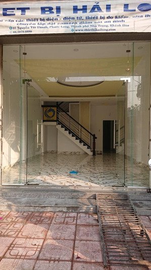 cho thuê nhà nguyên căn mặt tiền nguyễn tất thành, nha trang, khánh hòa