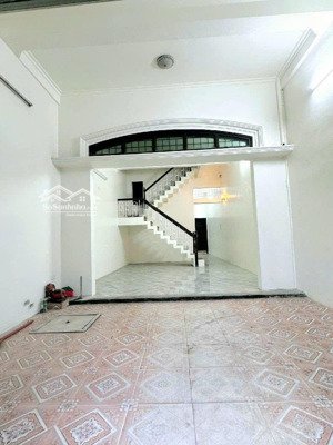 rẻ như mơ! 76m² trung tâm cầu giấy 4 tầng 12.x tỷ gặp là chốt ngay